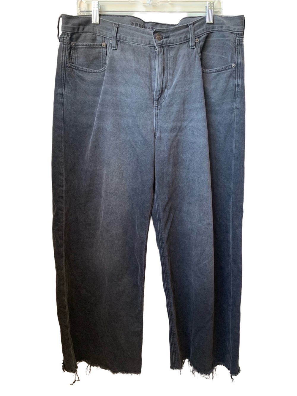 AMERICAN EAGLE Women’s Black Raw Hem Wide Leg Jeans
